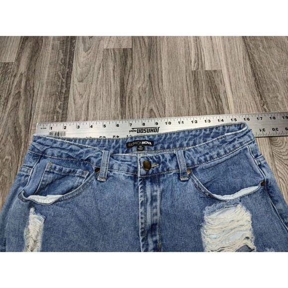 (3/$35) Fashion Nova Size 11 Pockets Distressed Fringe Hem Cotton Cropped Jeans - Picture 7 of 11